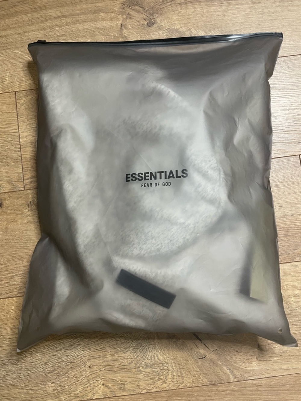 Essentials Fear of God Light Oatme Hoodie with Black Logo Unisex size Small - Picture 13 of 16